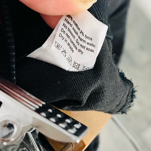 NWOT Bevy Flog Dafna Black Vegan Leather Pin Stripe Pants - Picture 6 of 7